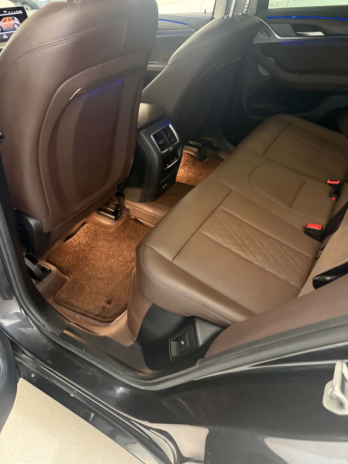 BMW X3, 2023 все фото