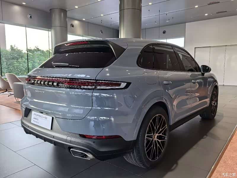 Porsche Cayenne, 2025 8