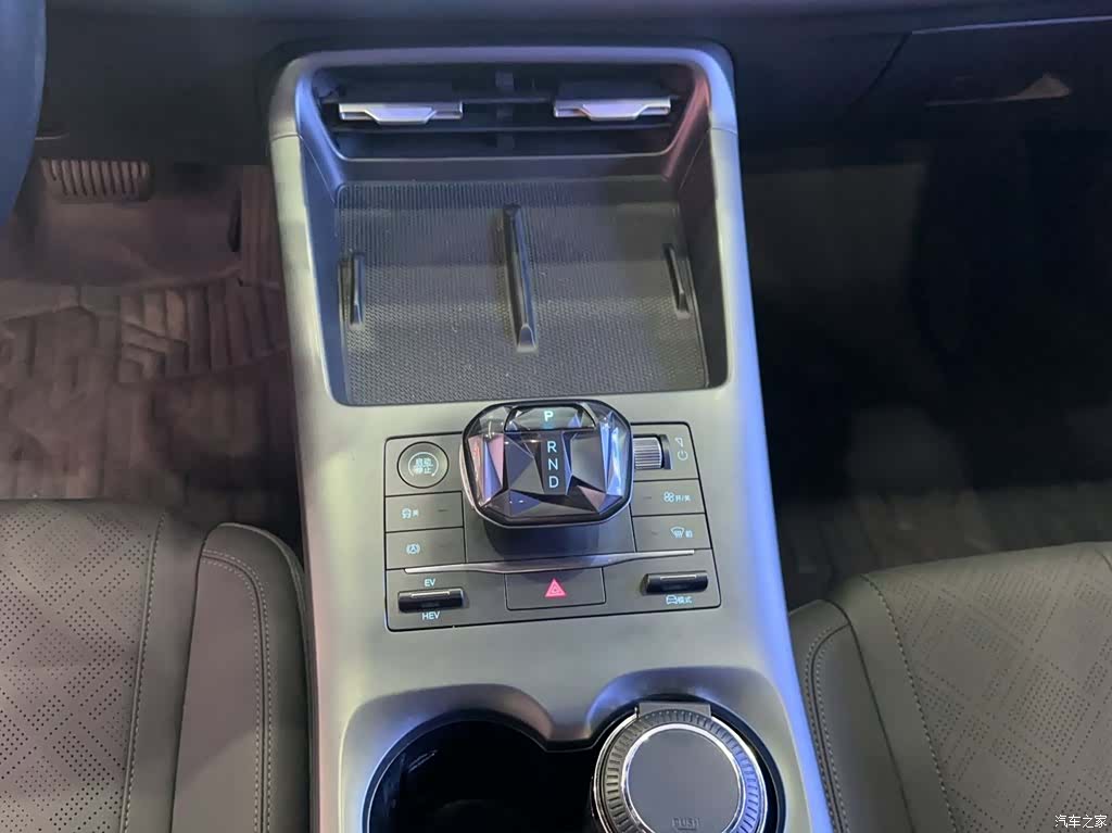 BYD Qin, 2025 9
