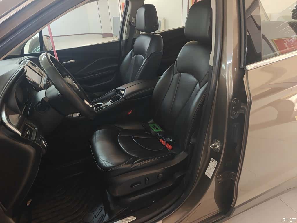 Buick Envision Plus, 2020 11