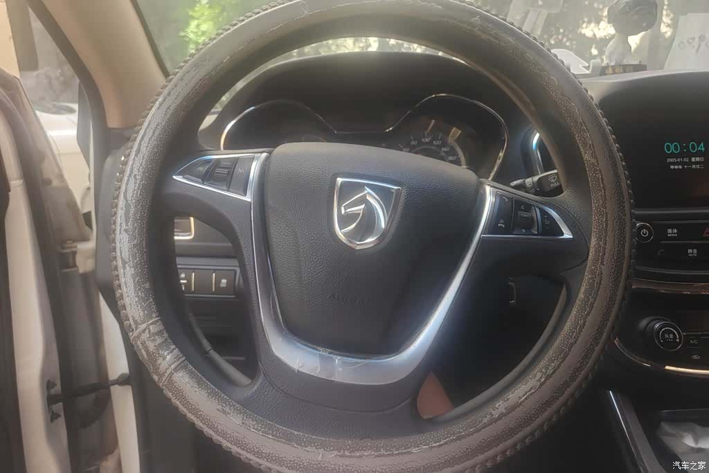 Wuling 560, 2017 15
