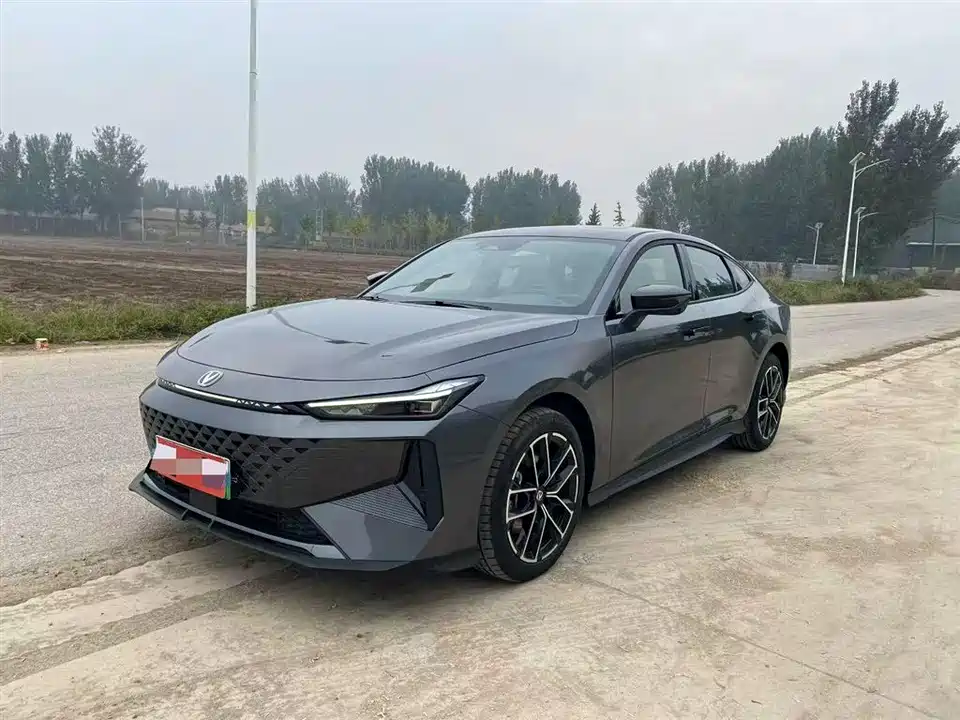 Changan UNI-V Smart iDD