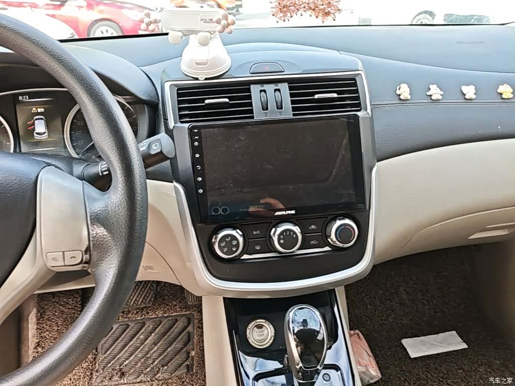 Nissan Tiida, 2017 13