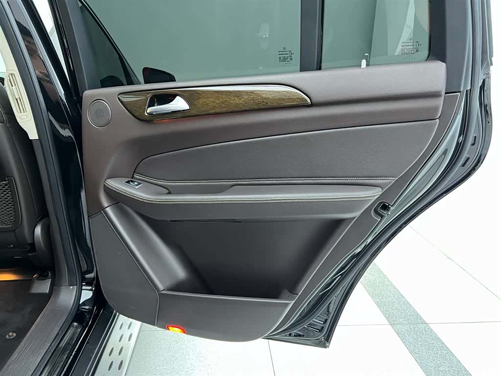 Mercedes-Benz GLS, 2018 24