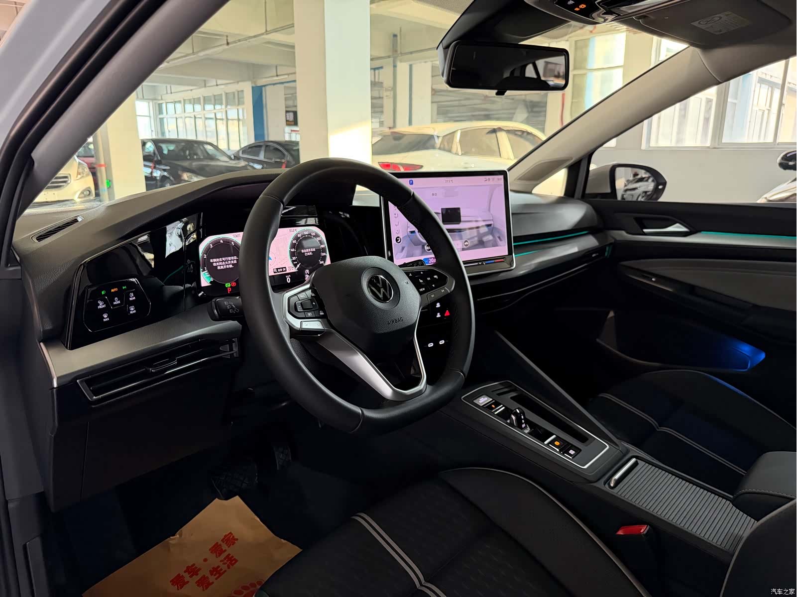 Volkswagen Golf, 2025 18