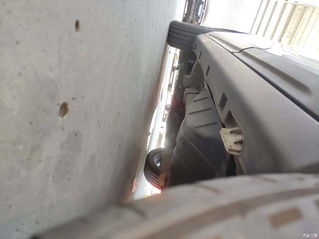 DongFeng AX7, 2019 22