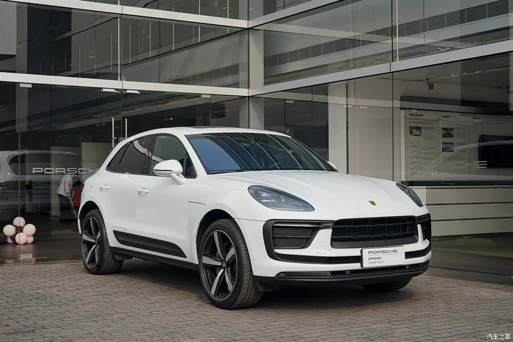 Porsche Macan, 2025 4