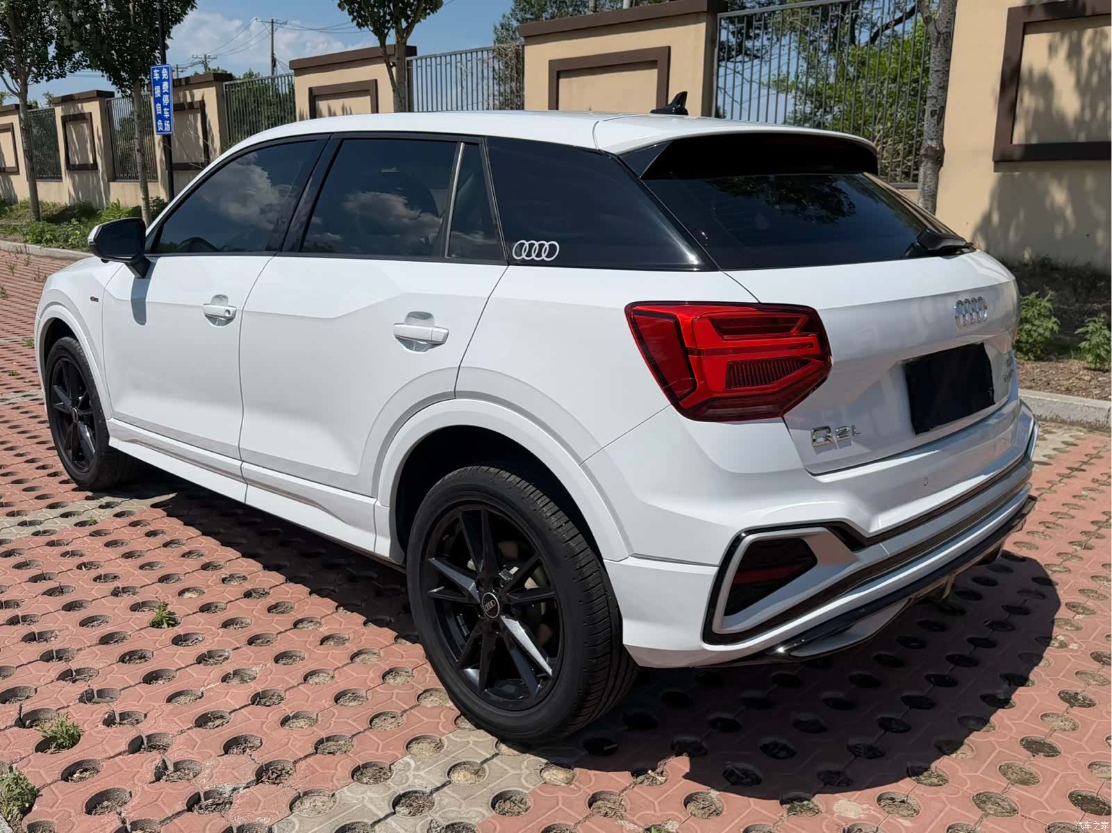 Audi Q2L, 2022 6