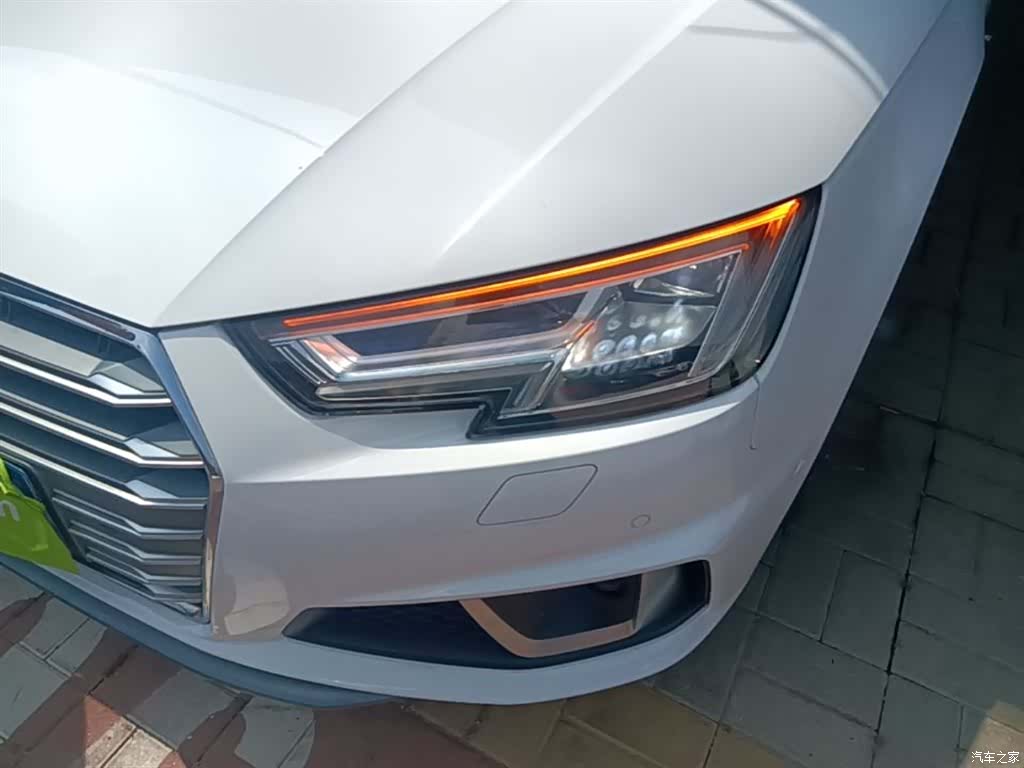 Audi A4L, 2019 24