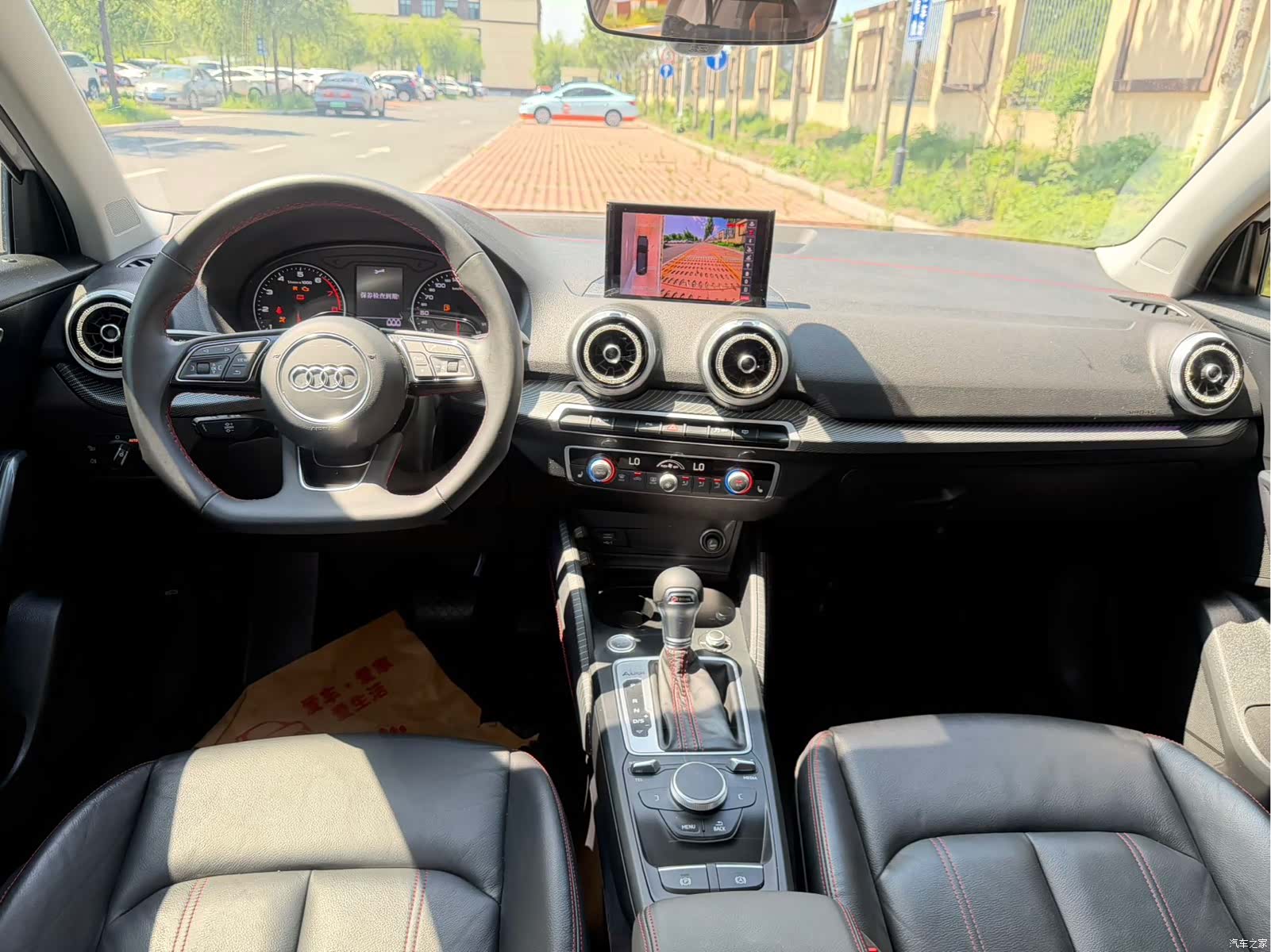 Audi Q2L, 2022 14