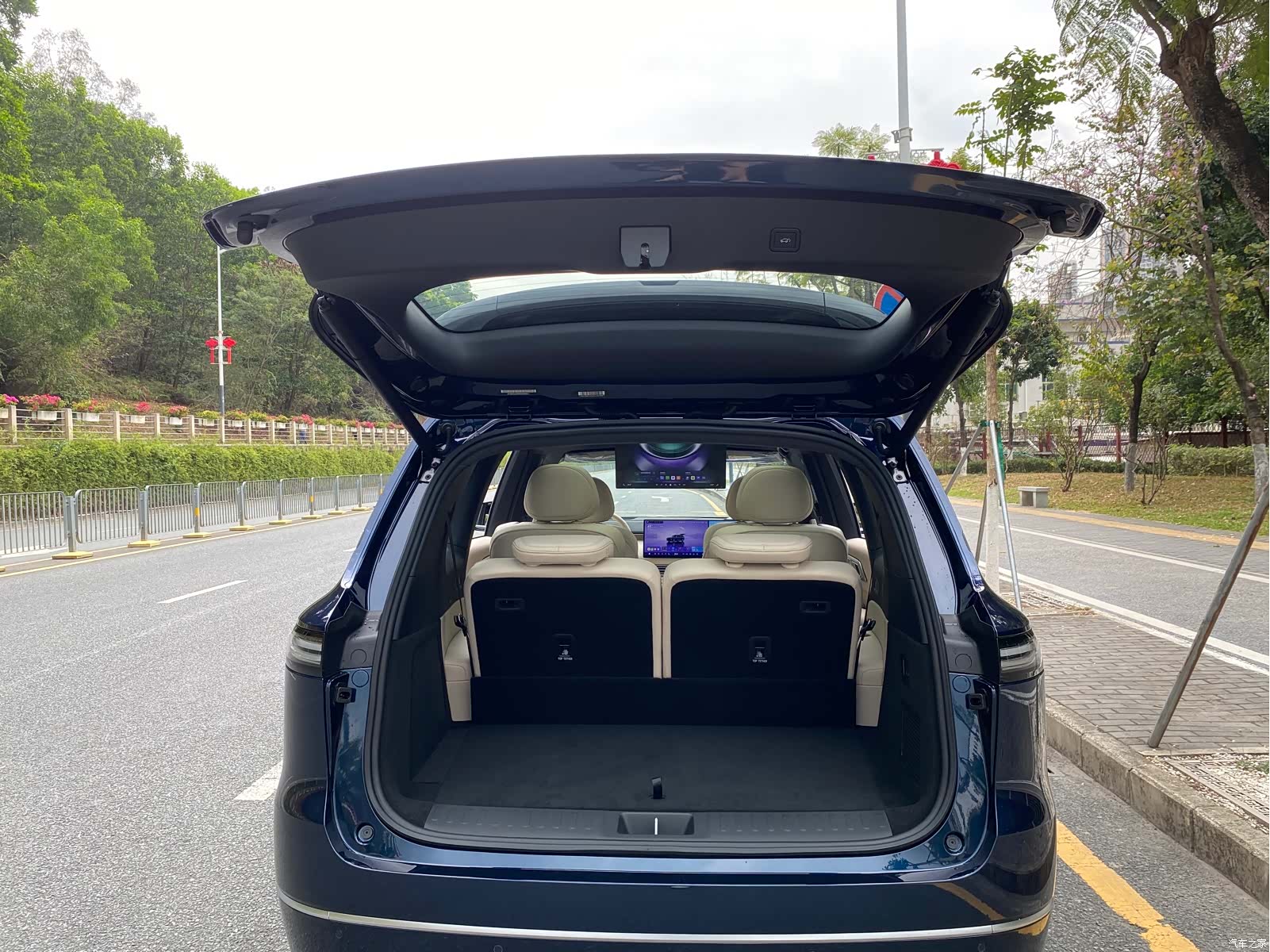 Deepal S09, 2025 10