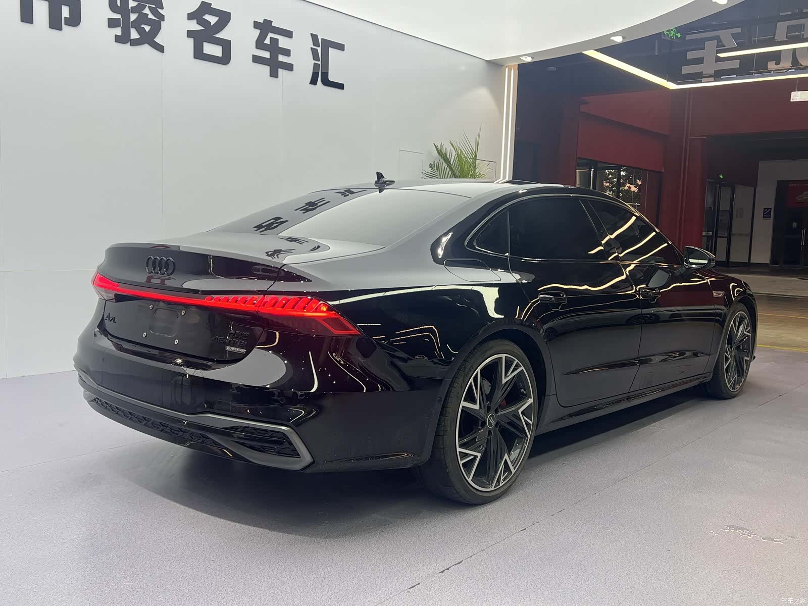 Audi A7L, 2024 15