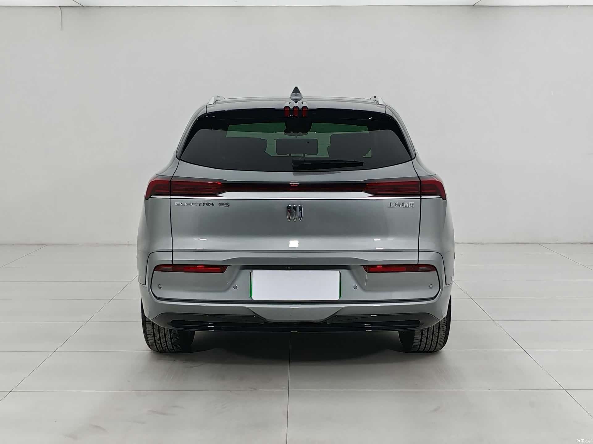 Buick E5, 2025 4