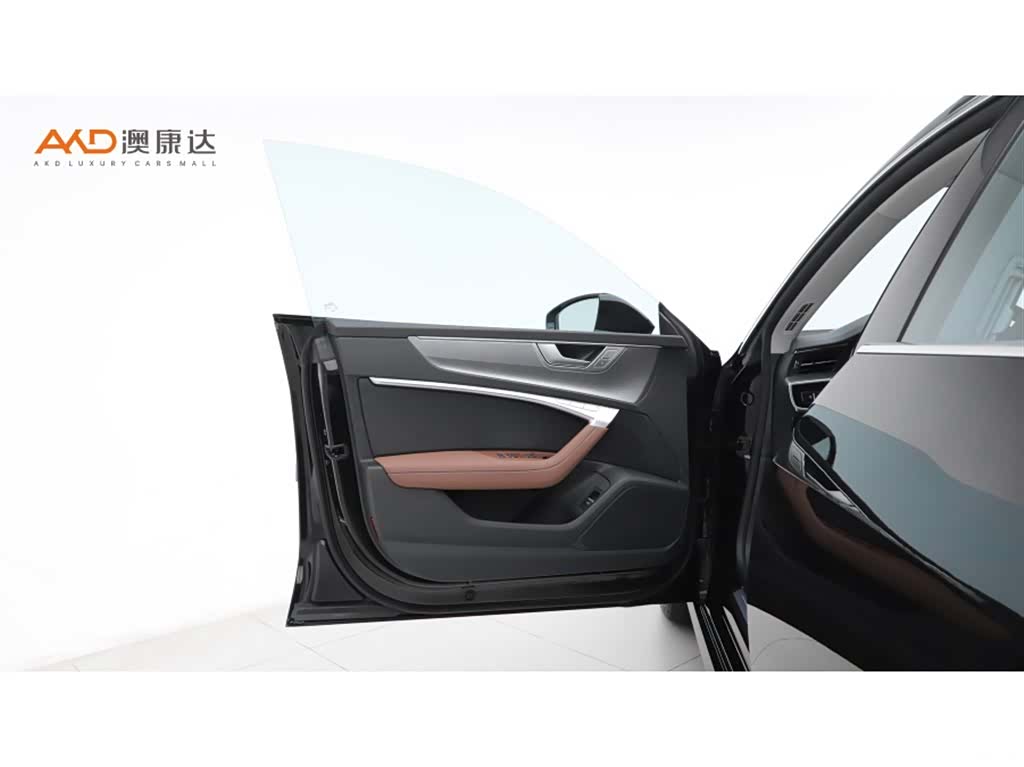 Audi A7L, 2025 10