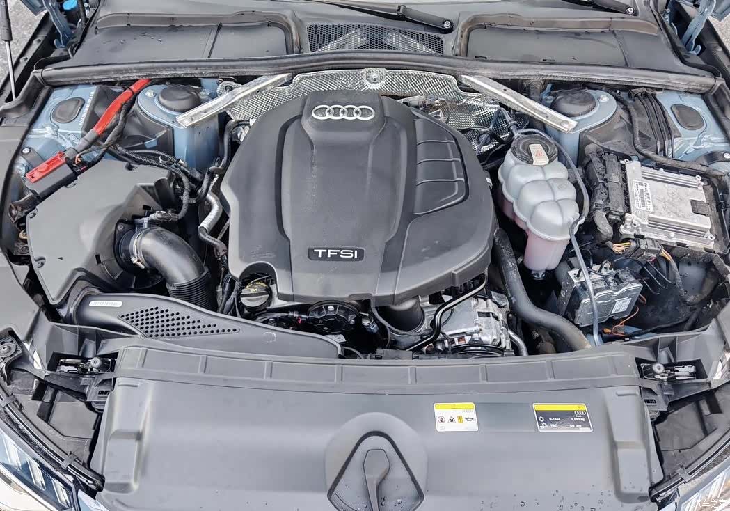 Audi A4L, 2022 14