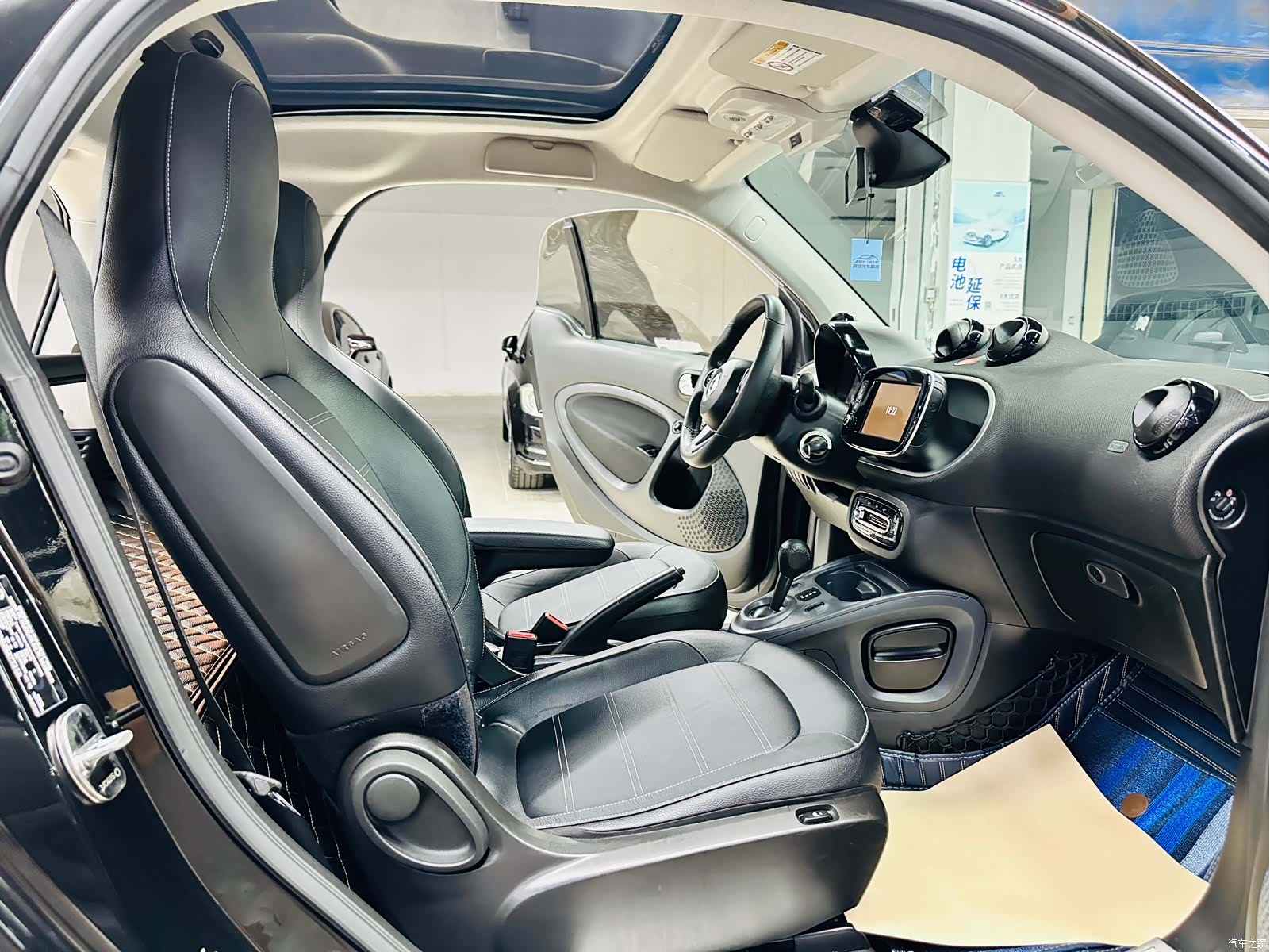 Smart Fortwo, 2018 23