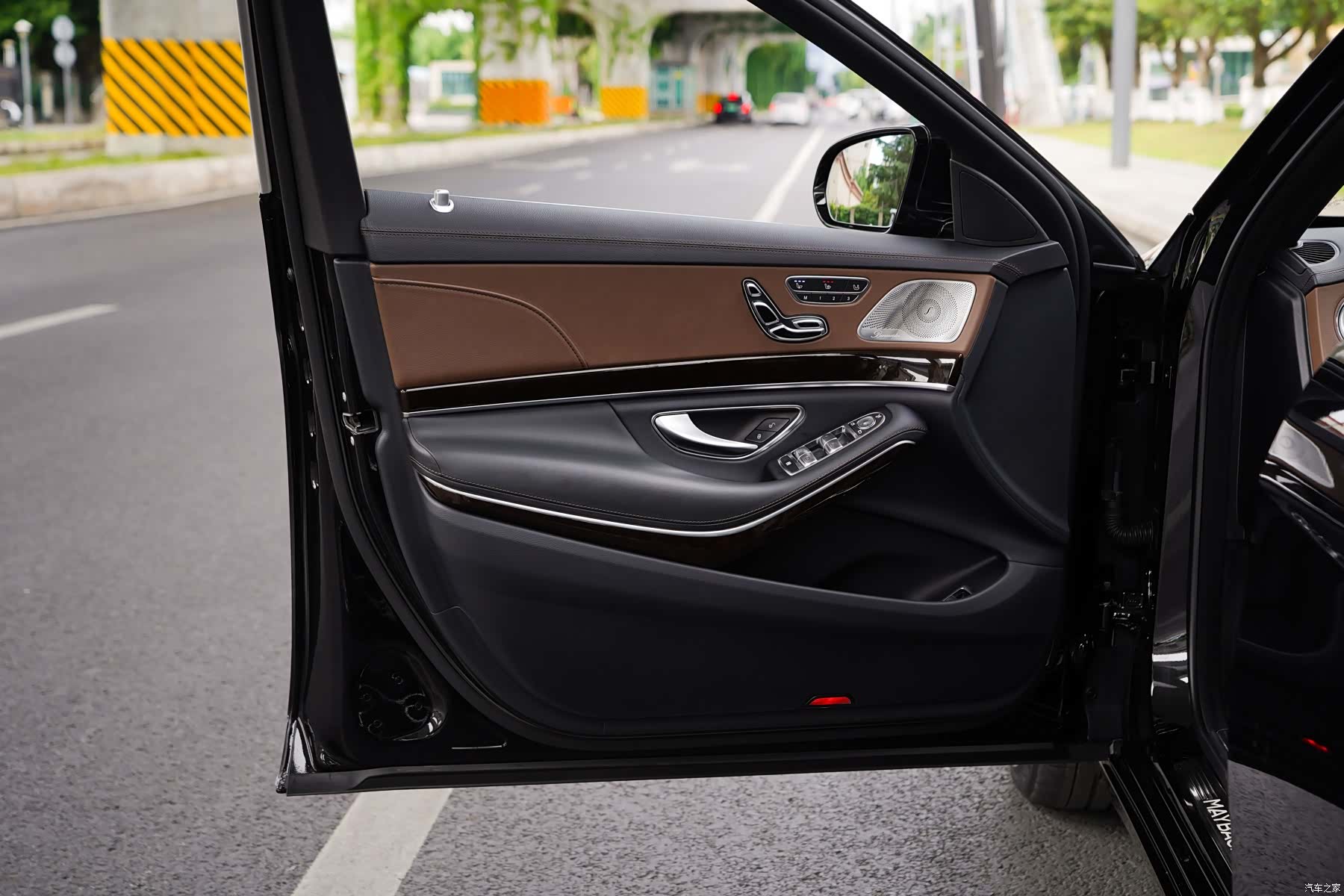 Maybach S-Class, 2019 13
