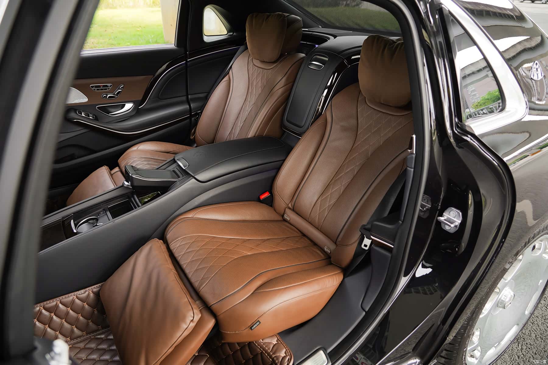 Maybach S-Class, 2019 все фото