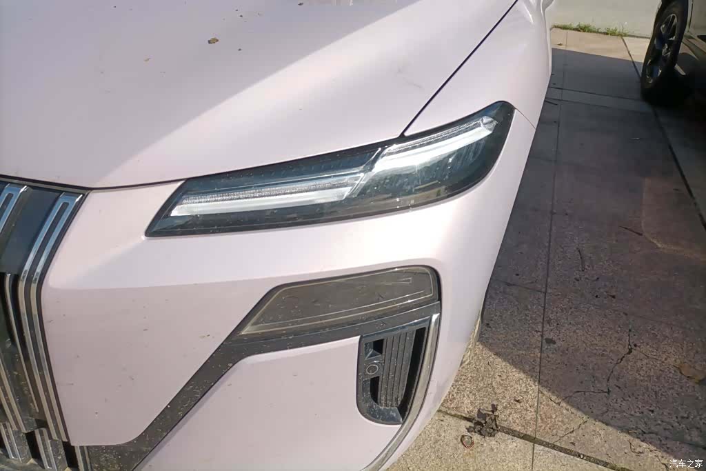 Roewe M7, 2025 все фото