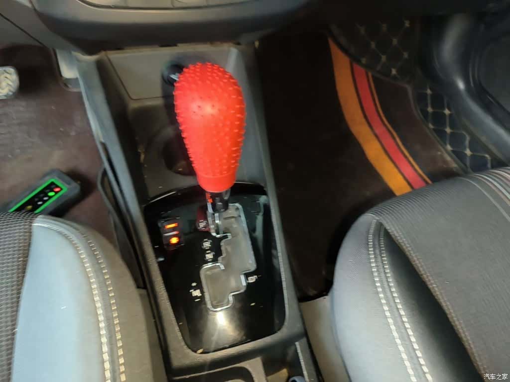 DongFeng AX3, 2017 14