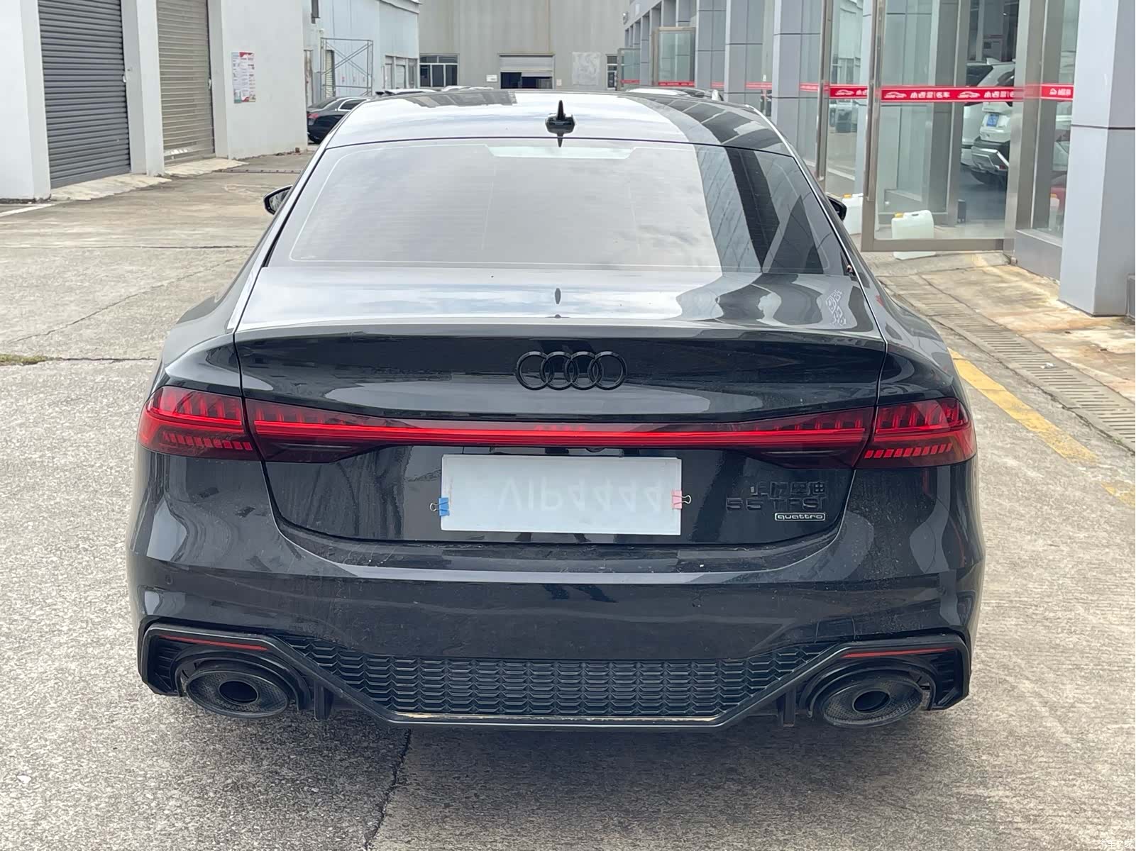 Audi A7L, 2022 все фото