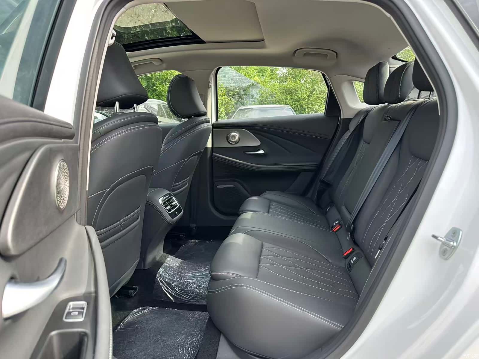 Chery Arrizo 8, 2025 9