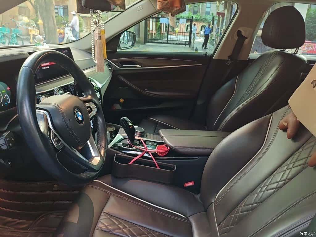 BMW 5 Series, 2019 16