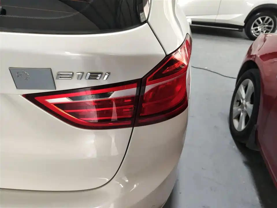 BMW 2 series multifunctional station wagon