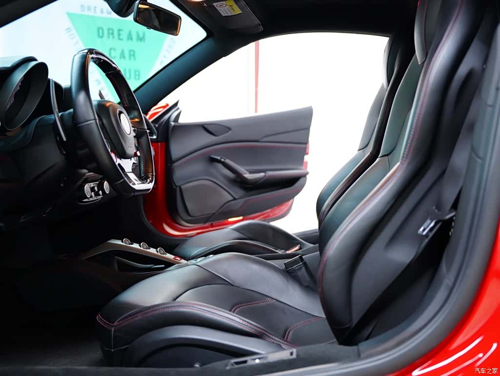 Ferrari 488, 2017 24