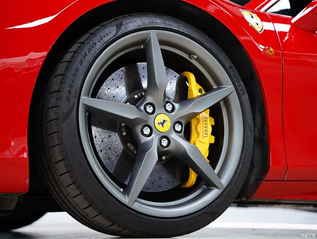 Ferrari 488, 2017 20
