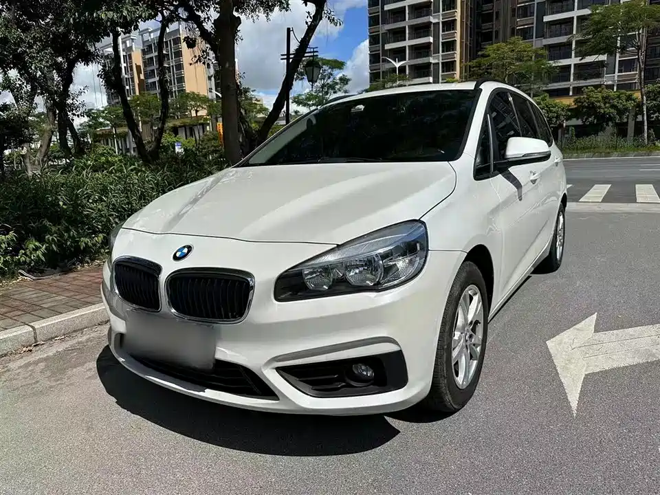 BMW 2 series multifunctional station wagon