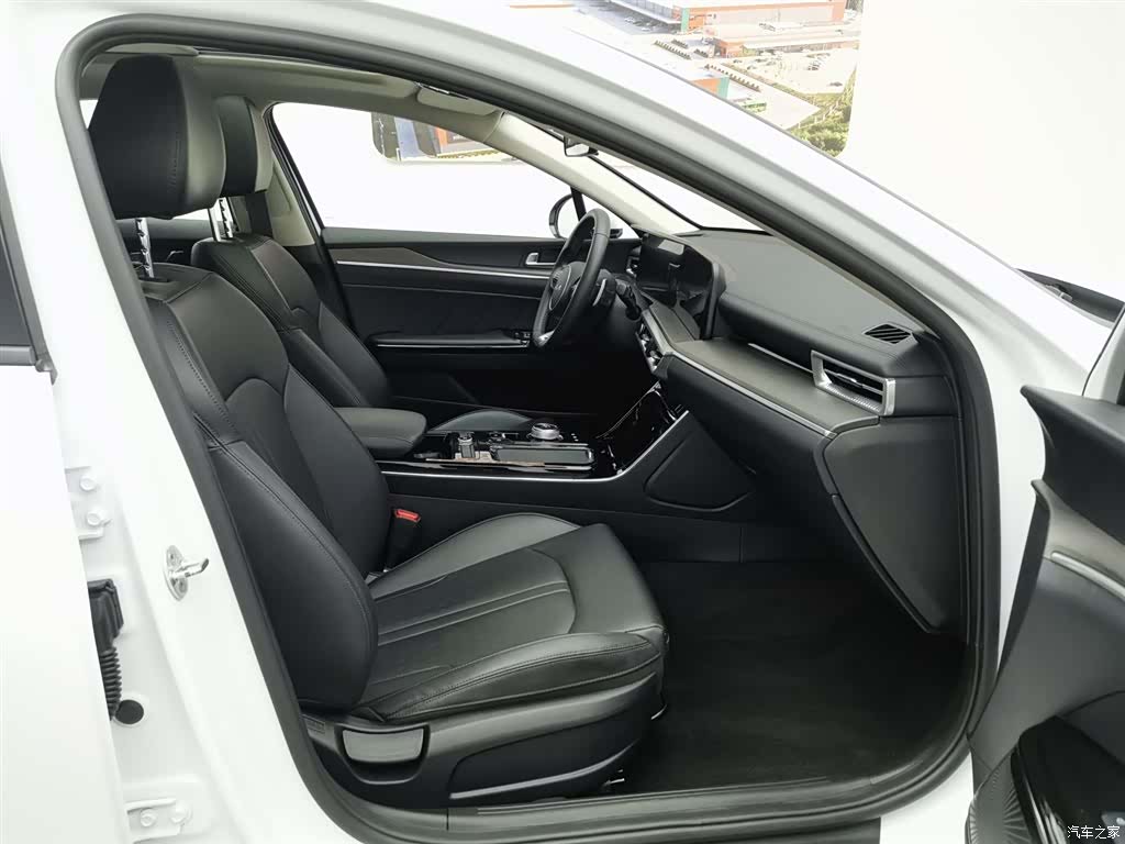Kia K5, 2022 23