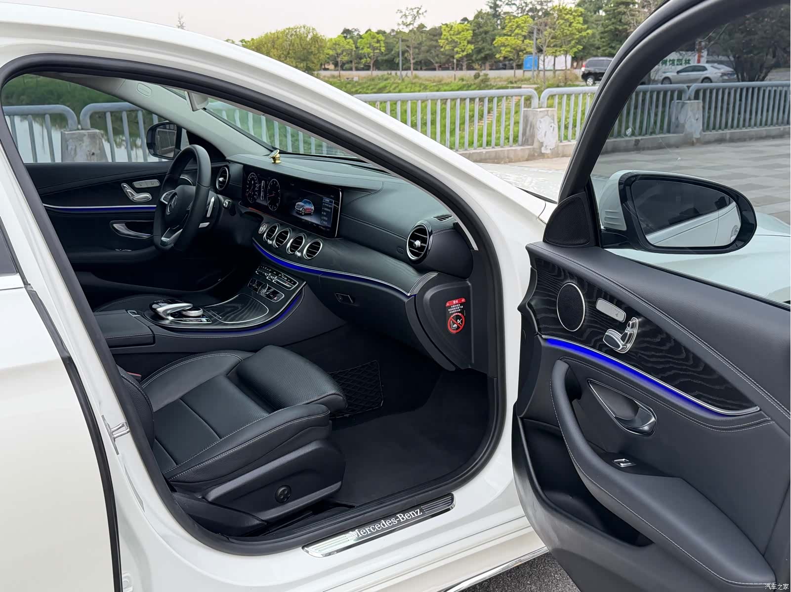 Mercedes-Benz E-Class, 2018 23