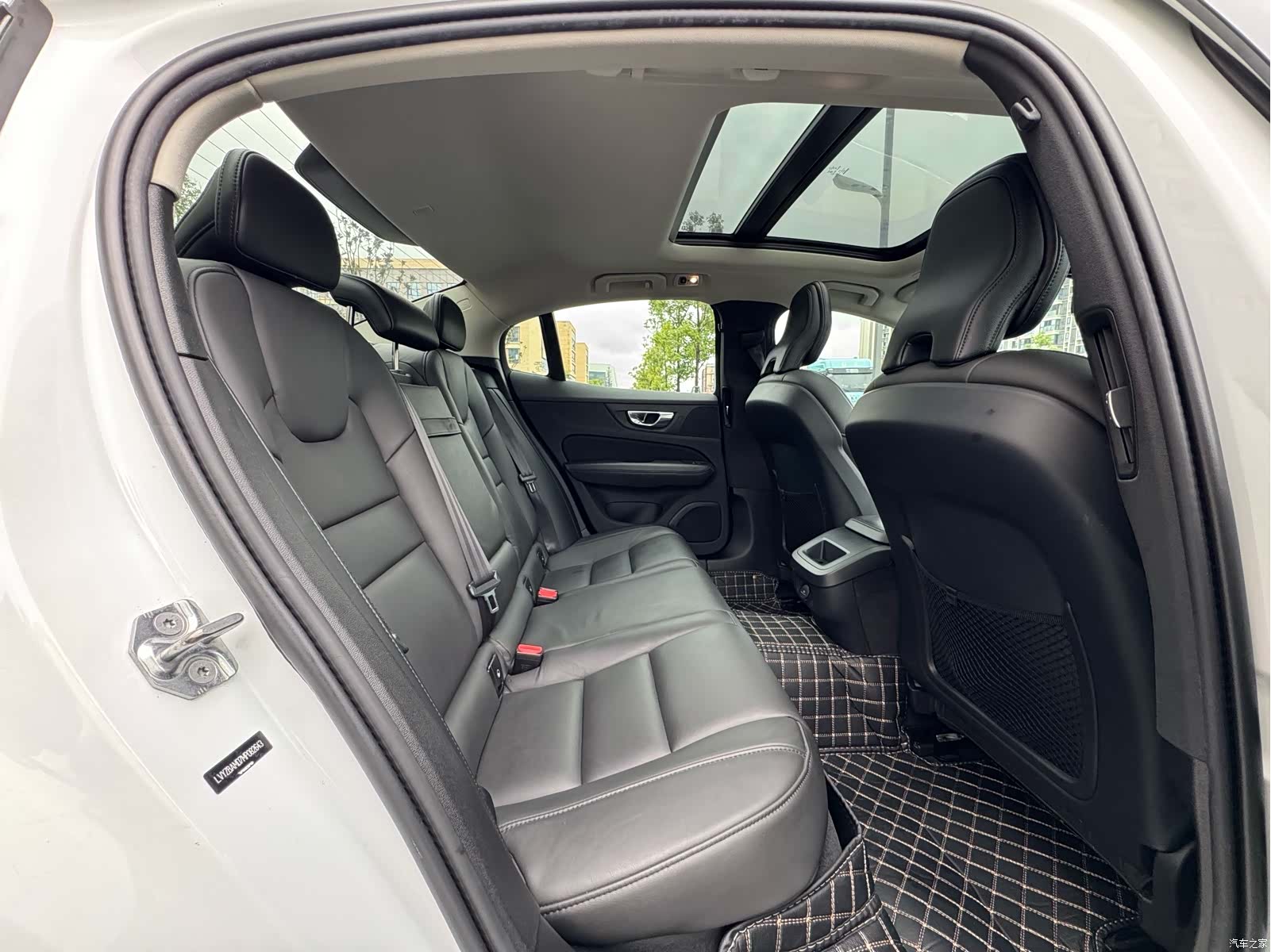 Volvo S60, 2021 12