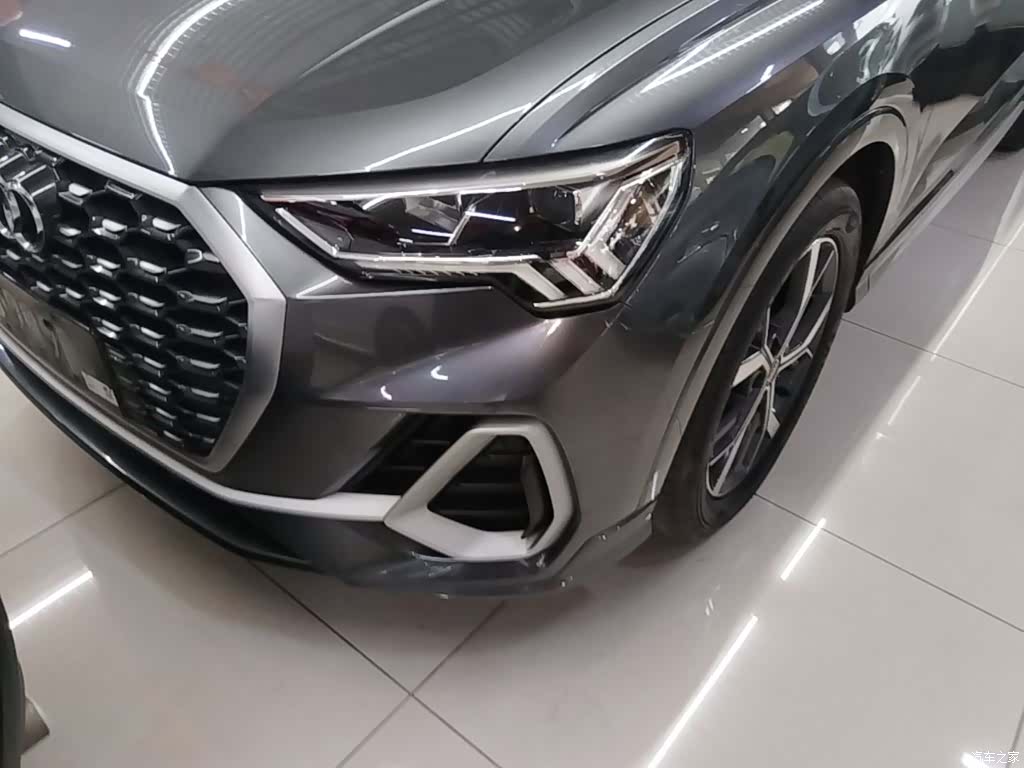 Audi Q3, 2023 18
