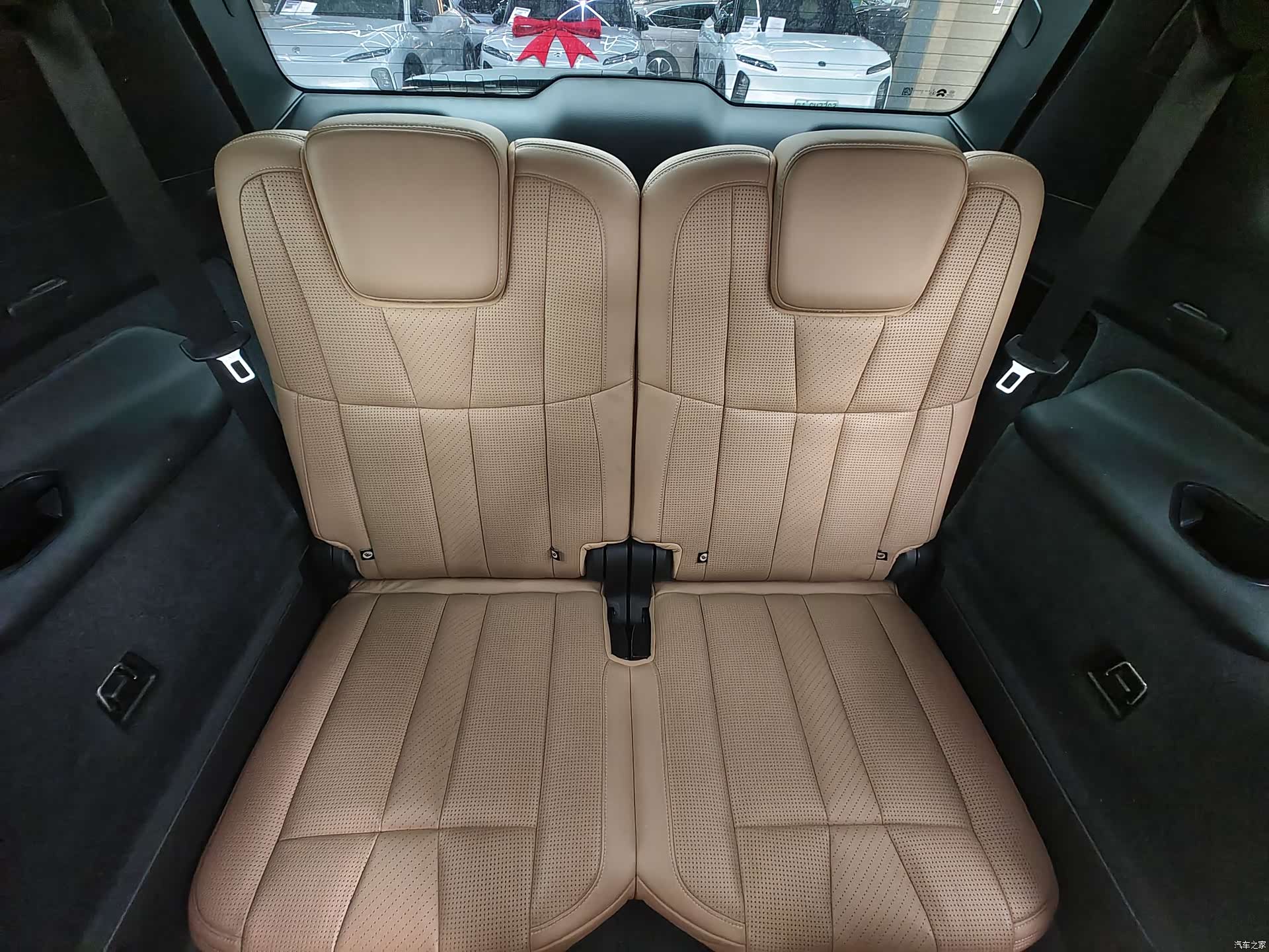 NIO ES8, 2021 27