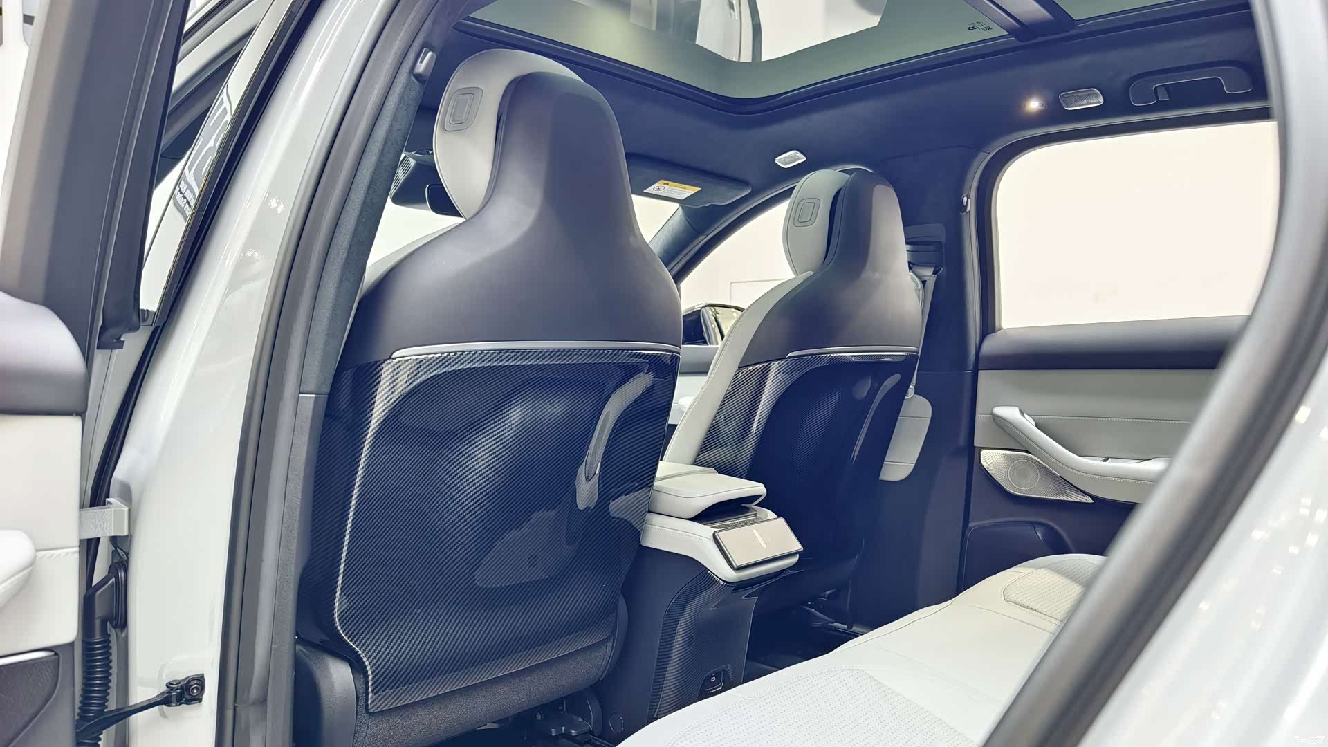NIO ES6, 2024 10
