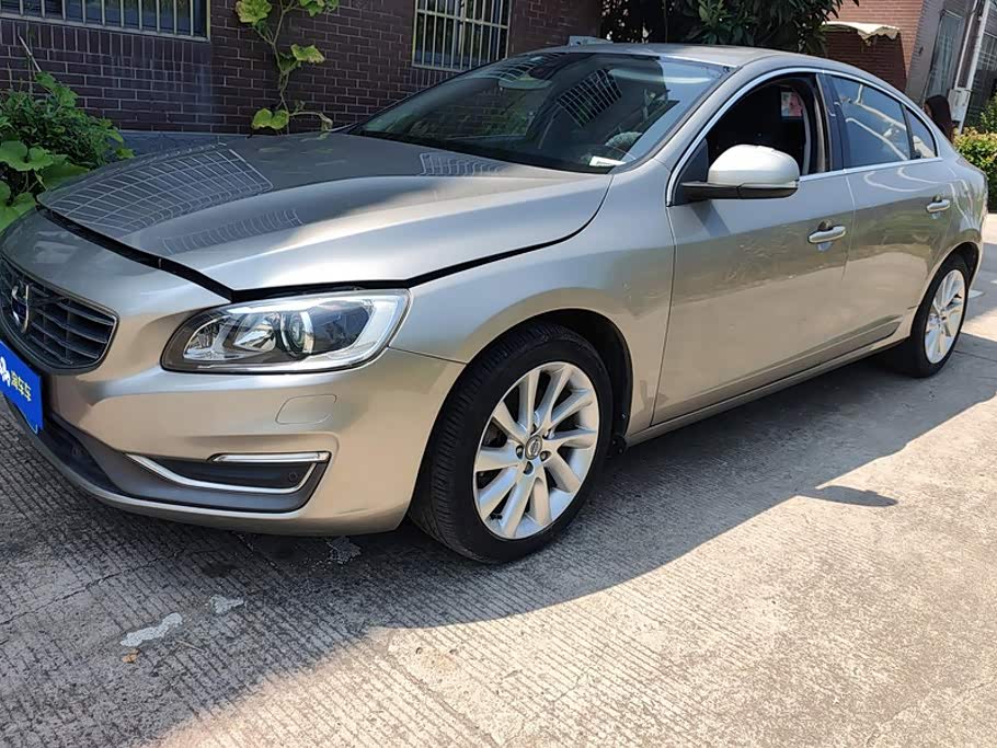 Volvo S60