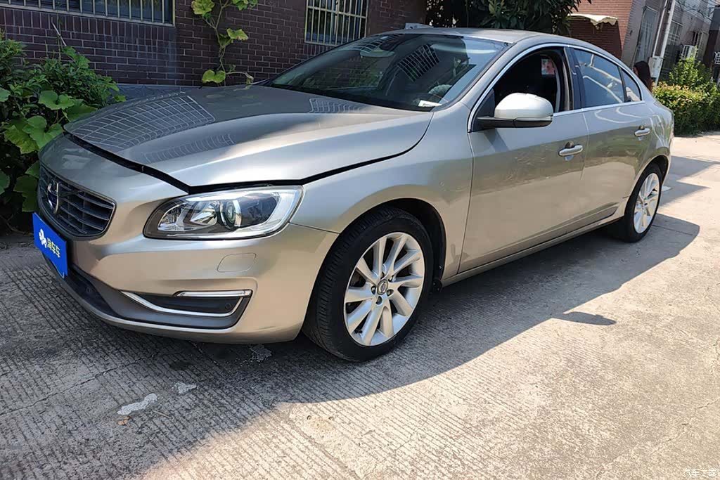 Volvo S60, 2015 1