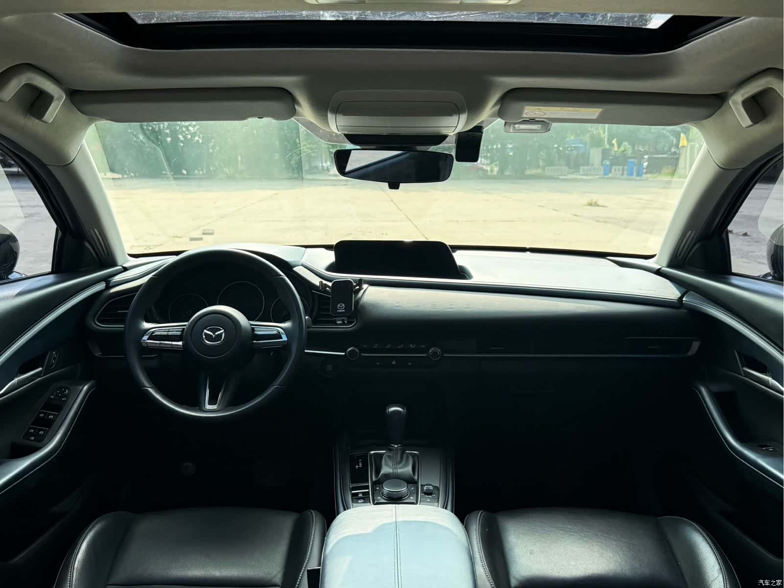 Mazda CX-30, 2022 9