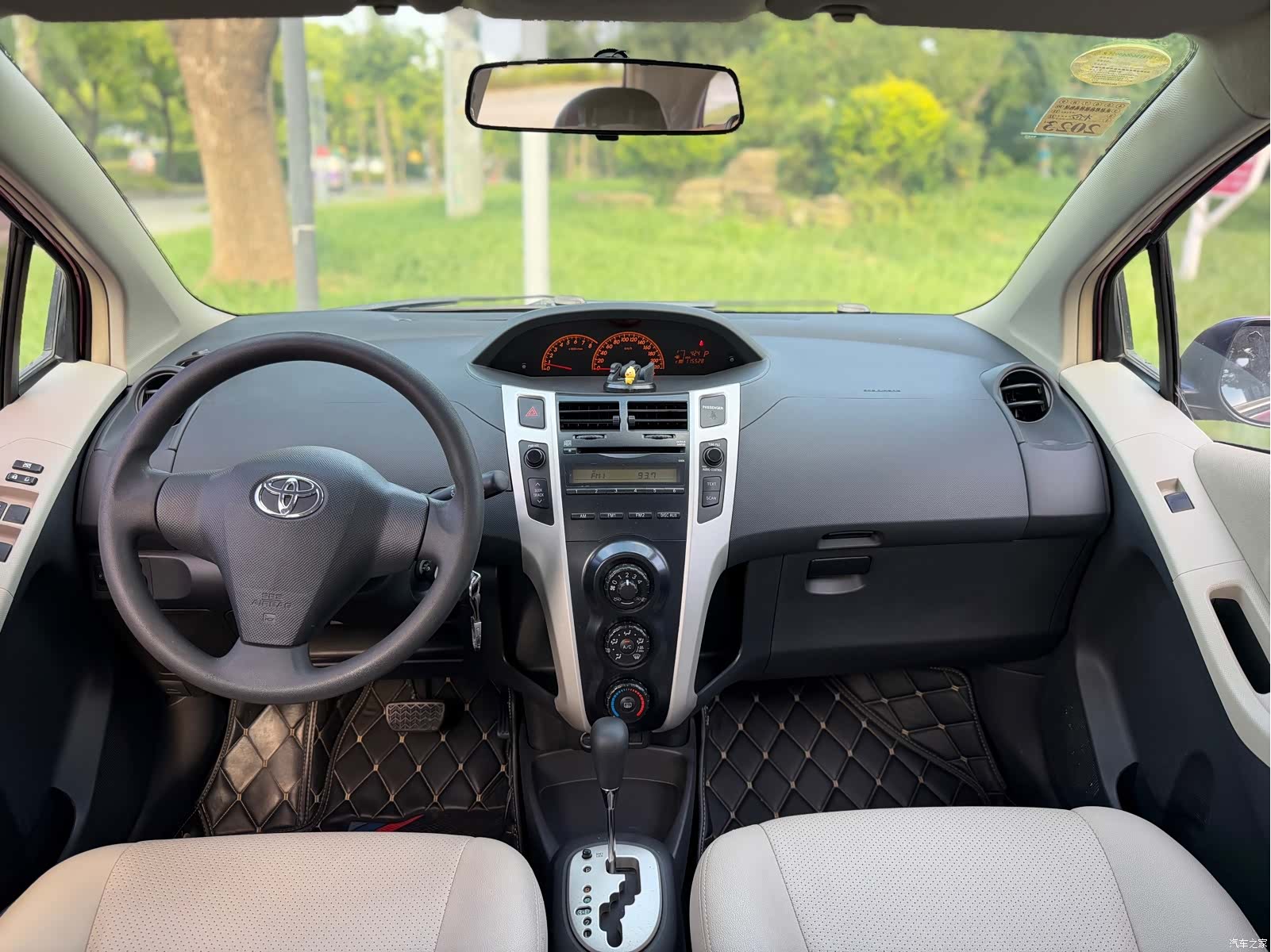 Toyota 1.6G, 2012 10