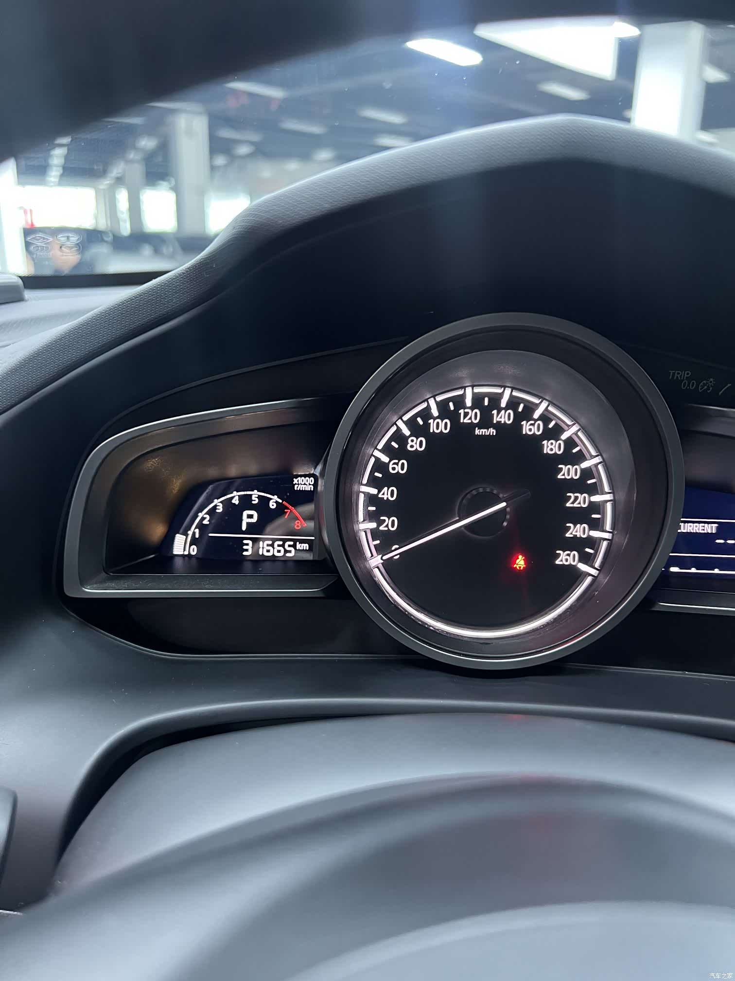 Mazda CX-4, 2023 11