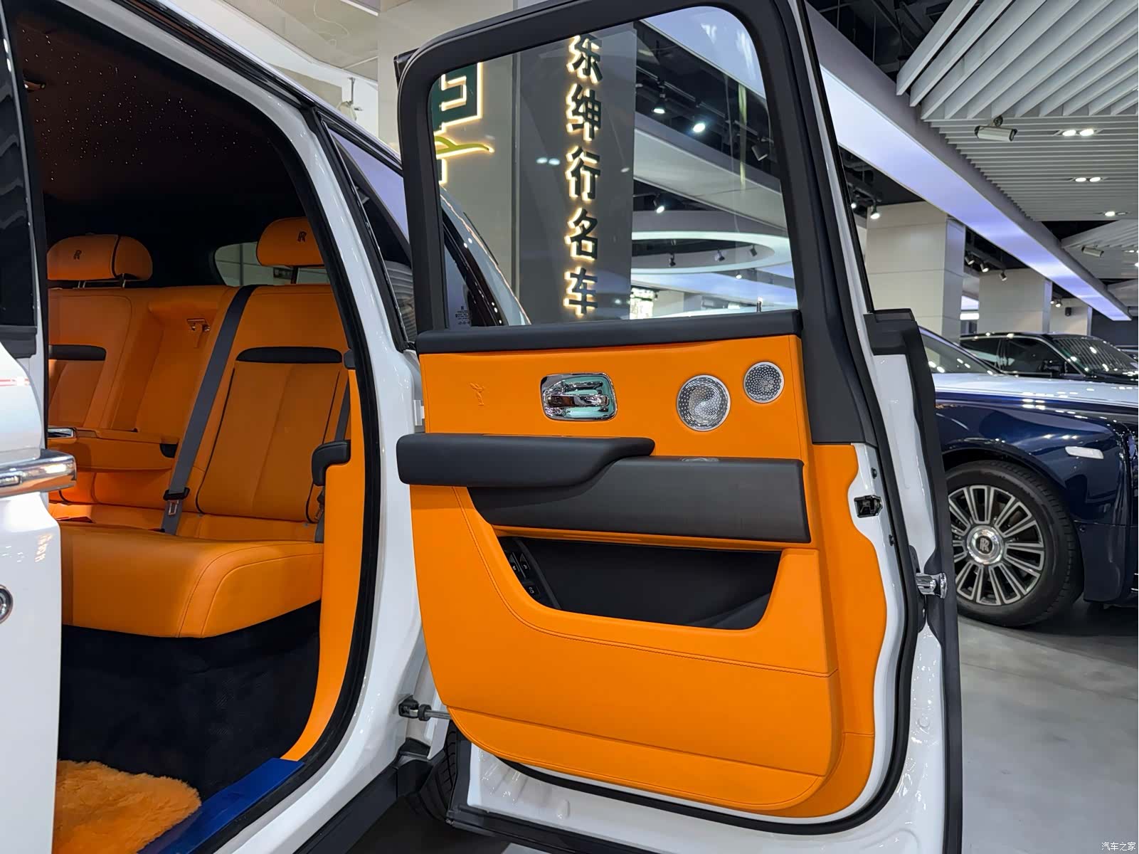 Rolls-Royce Cullinan, 2022 26