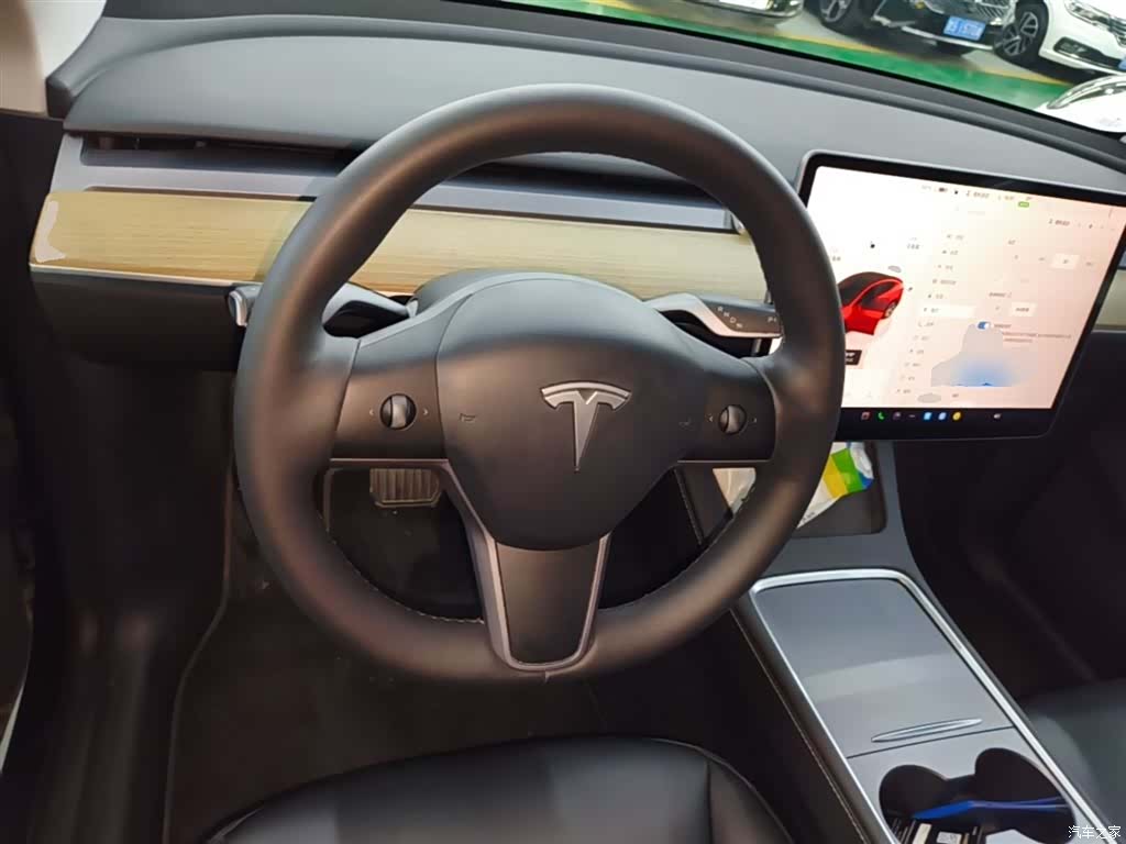 Tesla Model Y, 2023 11