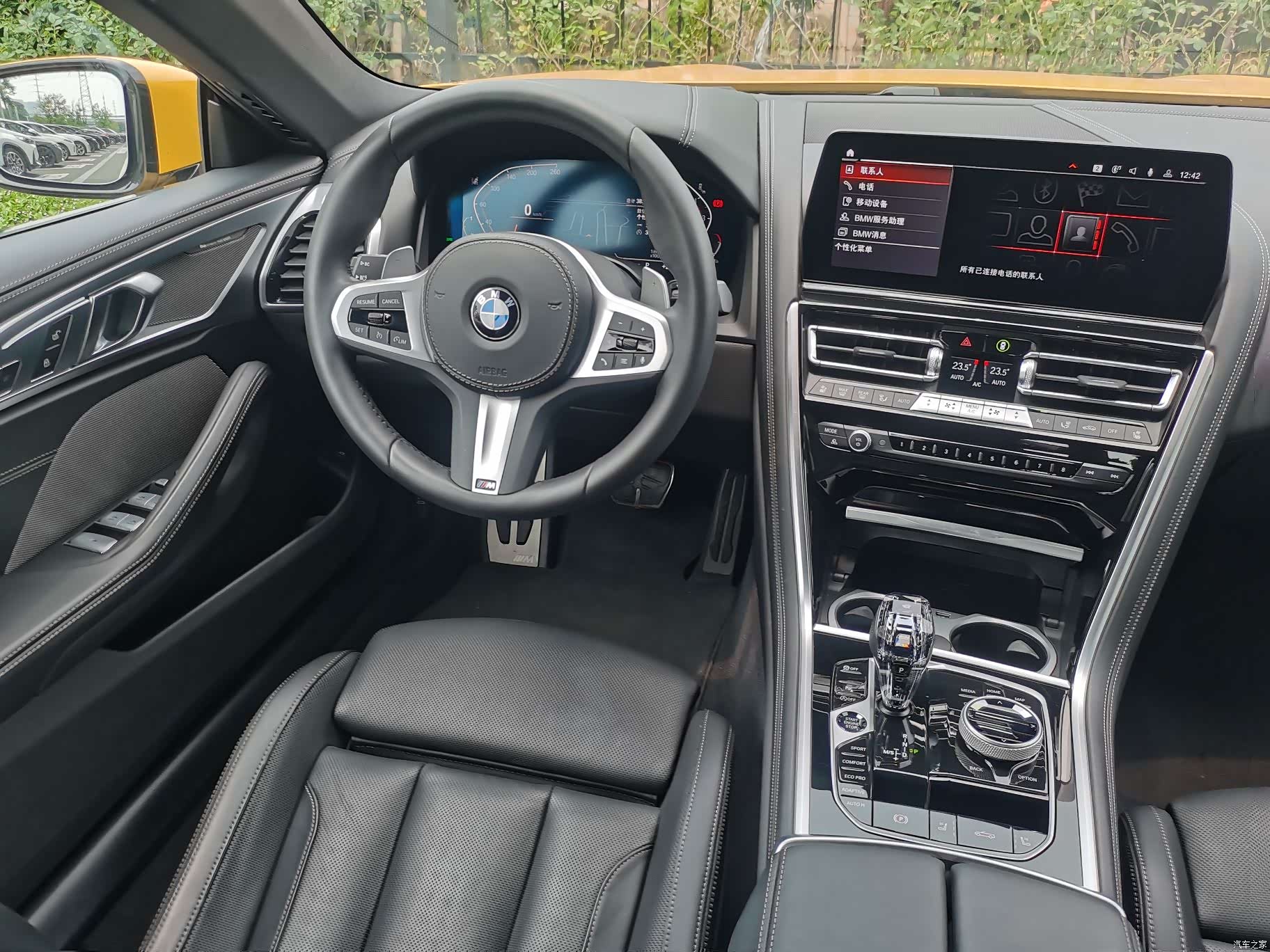 BMW 8 Series, 2025 25