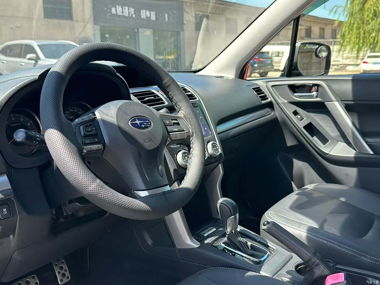 Subaru Forester, 2015 все фото