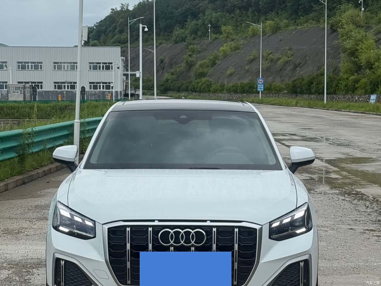 Audi Q2L, 2022 1
