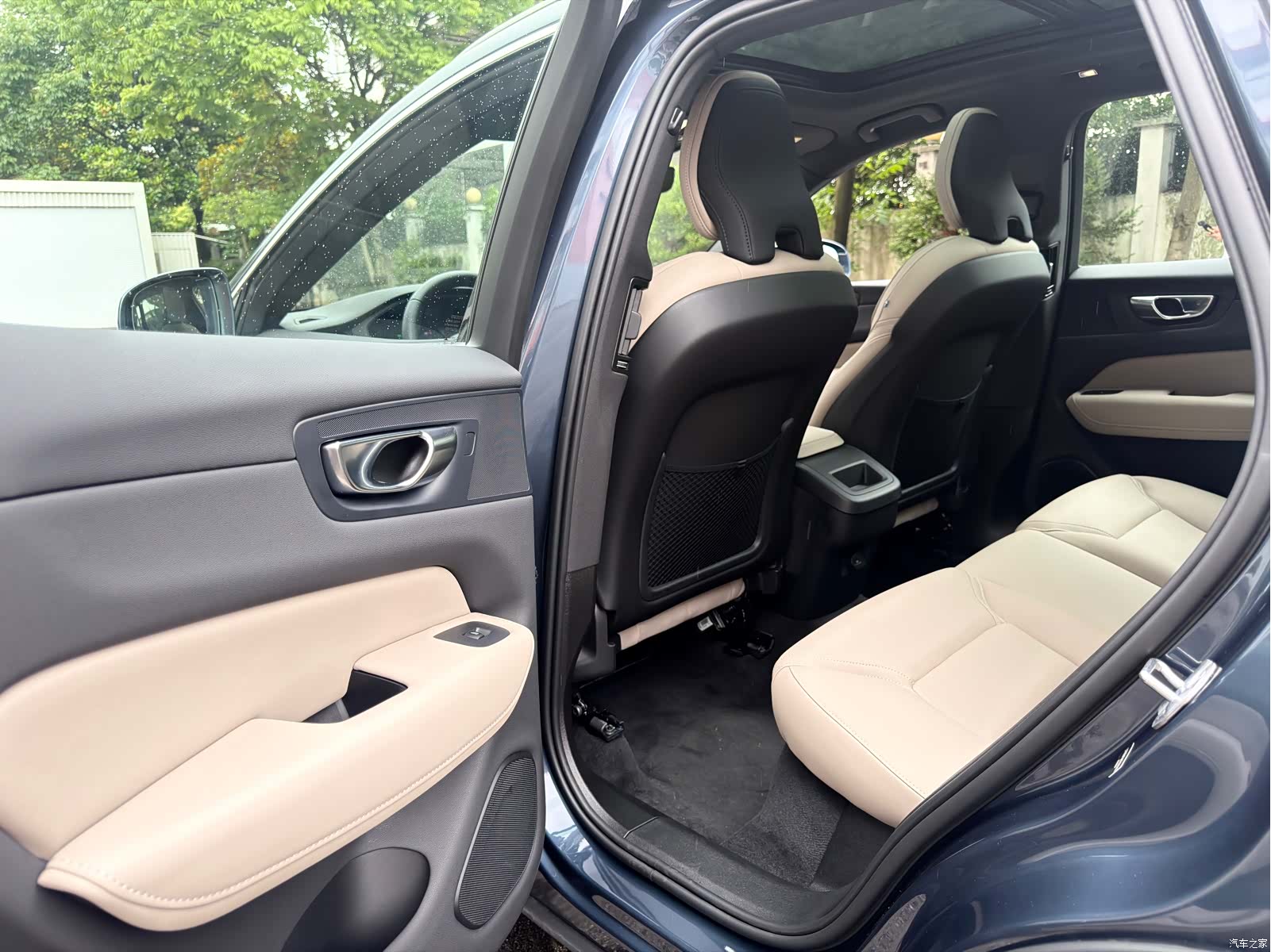 Volvo XC60, 2025 13
