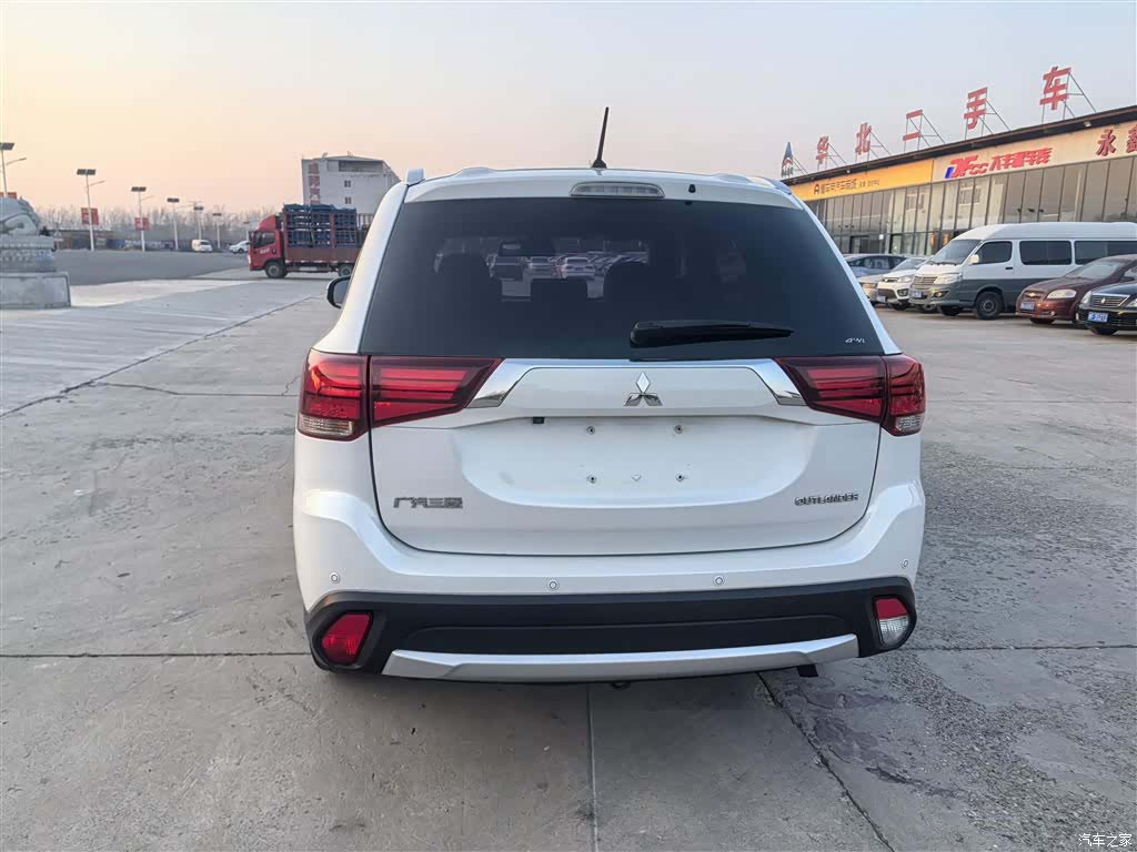 Mitsubishi Outlander, 2017 8