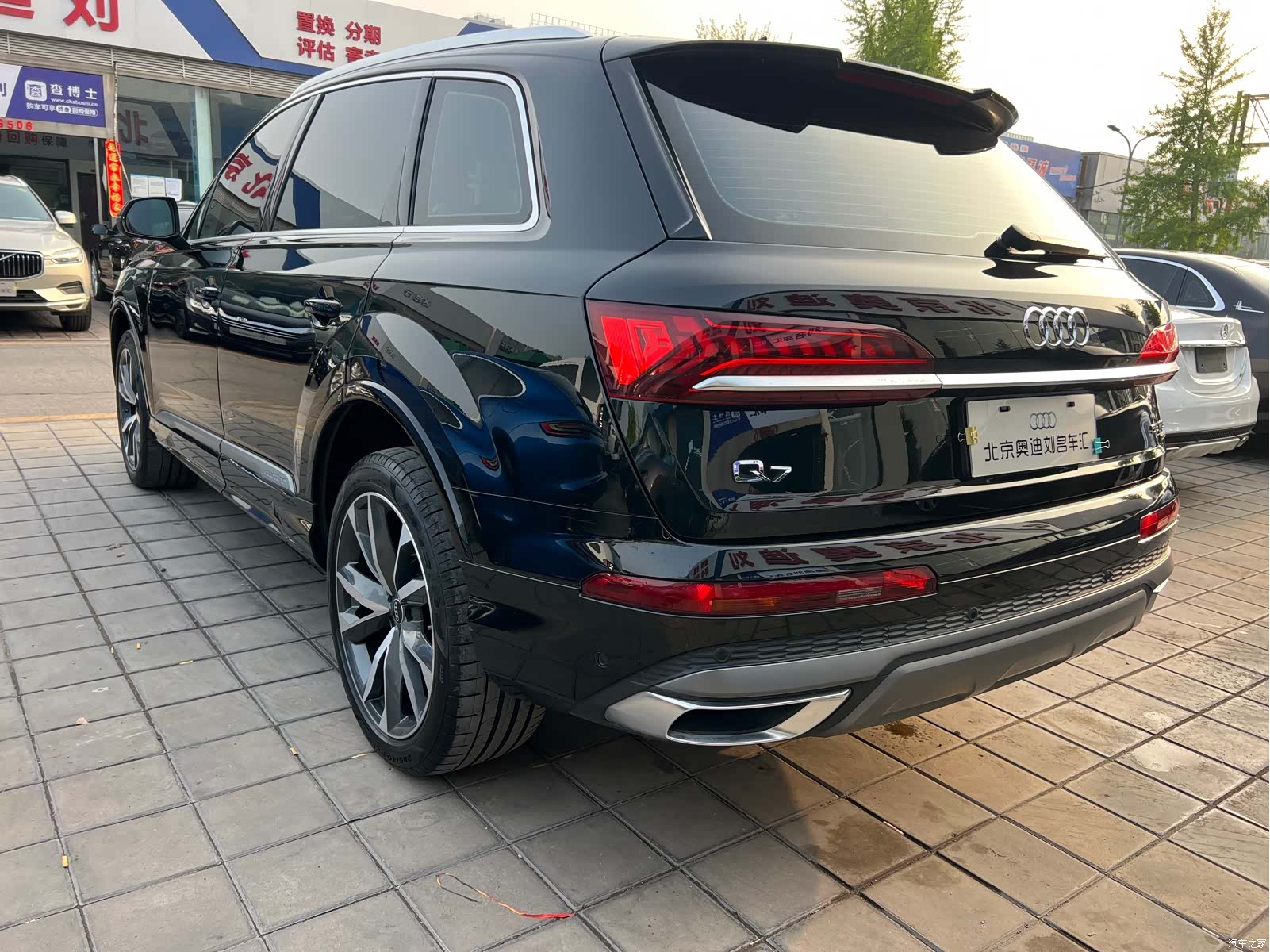 Audi Q7, 2023 все фото